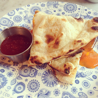Egg nann roll, Dishoom
